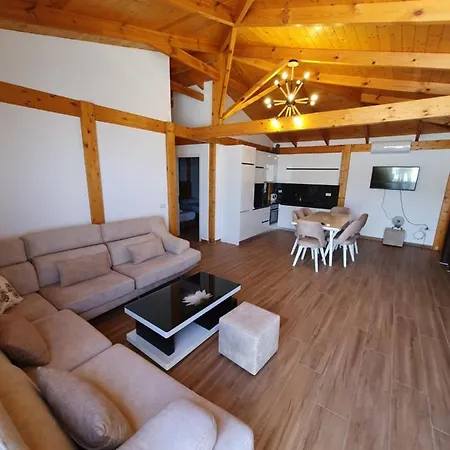 Klajdi Apartment *