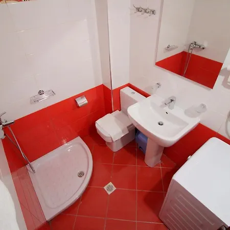 Klajdi Apartment