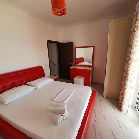 Klajdi Apartment *