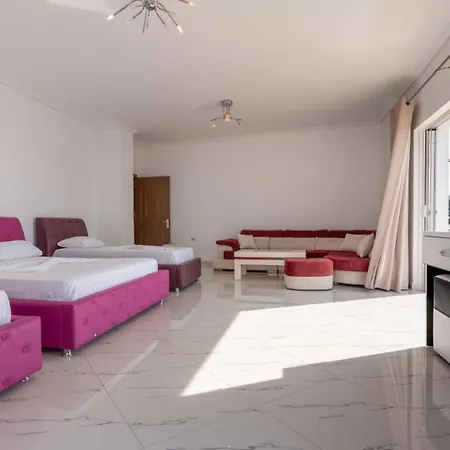 Klajdi Apartamento *