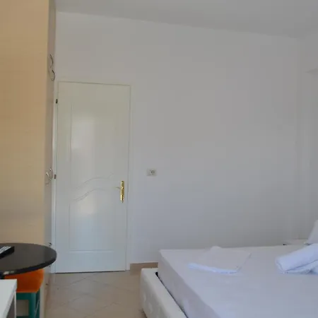 Klajdi Apartamento Sarandë