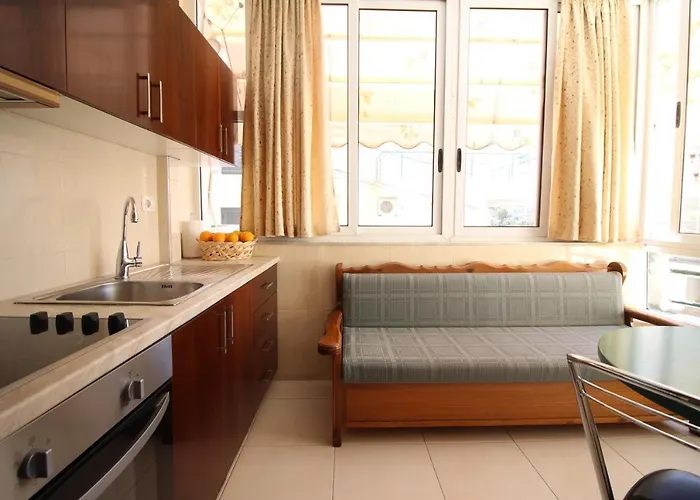 公寓 Klajdi Sarandë