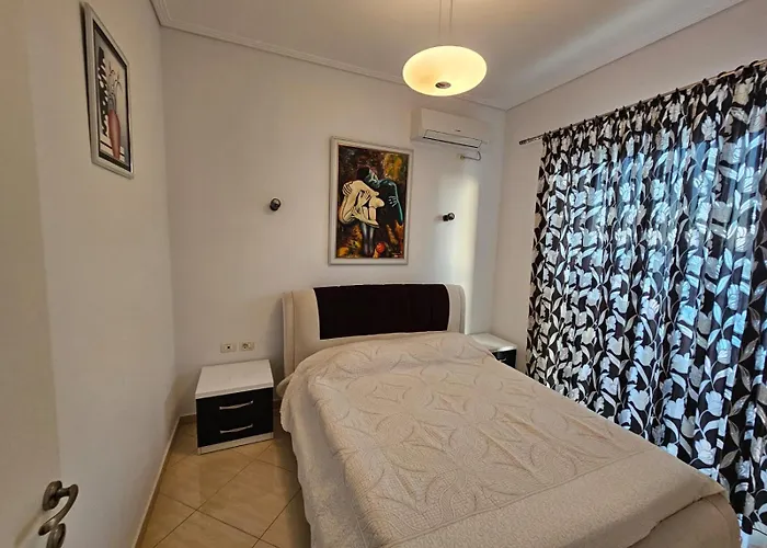 公寓 Klajdi Sarandë